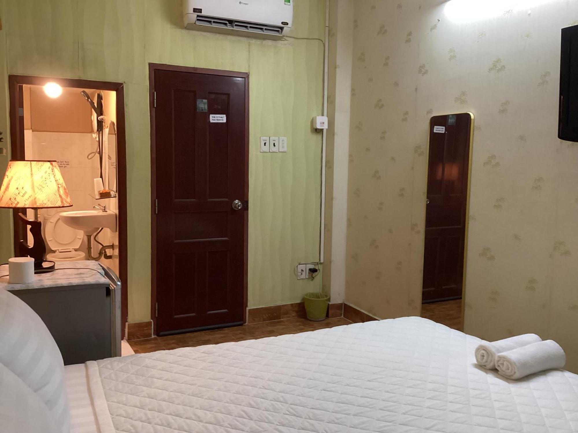 Guest House Uttrang Ho Chi Minh-stad Buitenkant foto